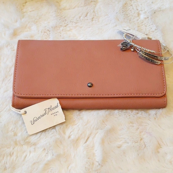 universal thread wallet